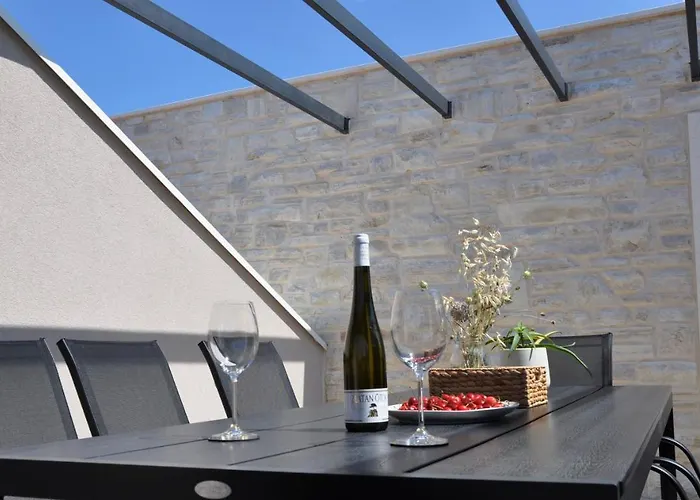 Sol Luxury Near The With Shared Heated Pool Lejlighed *