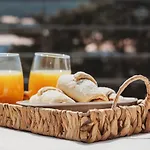 Sol Luxury Near The With Shared Heated Pool