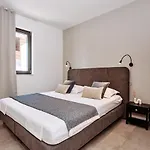 Sol Luxury Near The With Shared Heated Pool Bozava