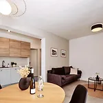 Sol Luxury Near The With Shared Heated Pool