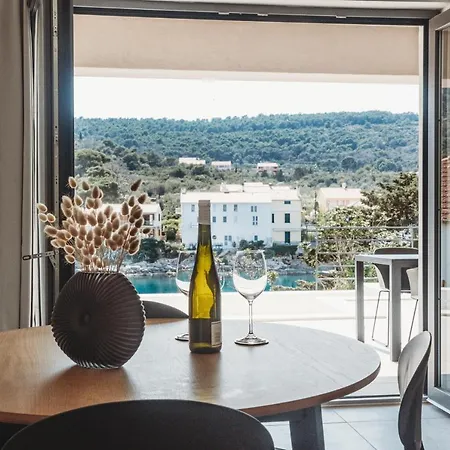 Sol Luxury Near The With Shared Heated Pool Bozava