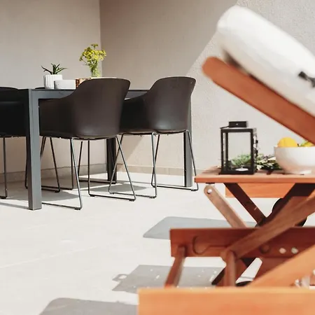 Sol Luxury Near The With Shared Heated Pool * Božava