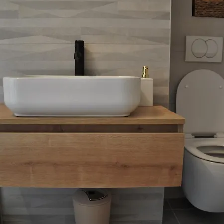 شقة Sol Luxury Near The With Shared Heated Pool