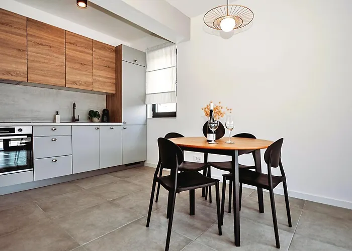 Sol Luxury Near The With Shared Heated Pool Apartamento