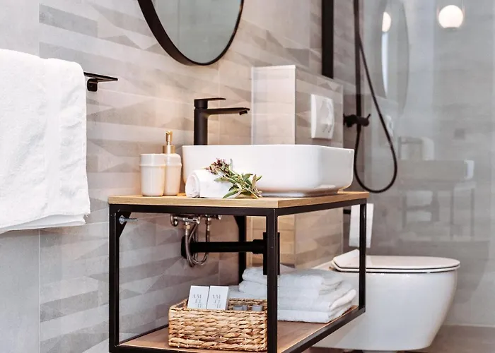 Sol Luxury Near The With Shared Heated Pool Božava