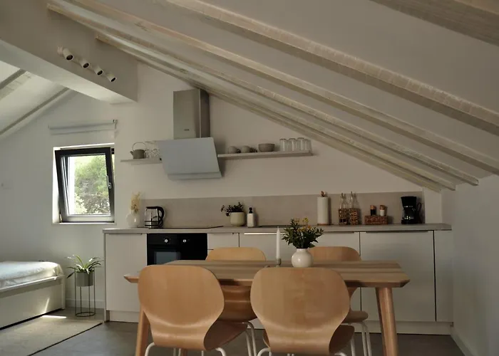 Sol Luxury Near The With Shared Heated Pool Apartamento