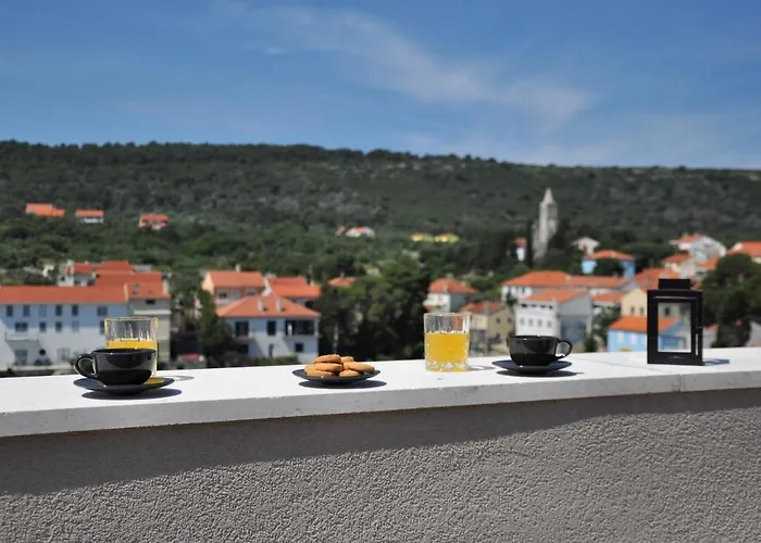 Sol Luxury Near The With Shared Heated Pool * Božava