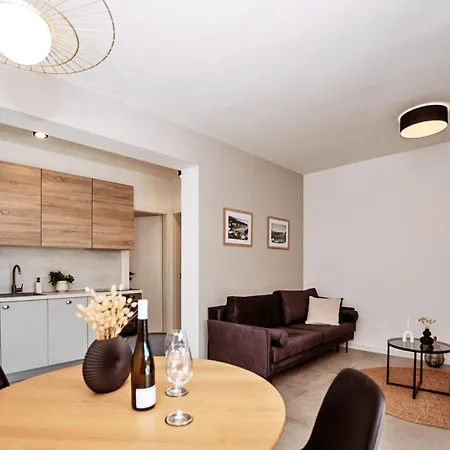 Sol Luxury Near The With Shared Heated Pool