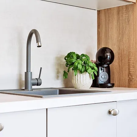 Sol Luxury Near The With Shared Heated Pool Apartman