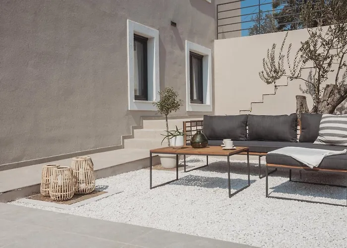 Sol Luxury Near The With Shared Heated Pool *